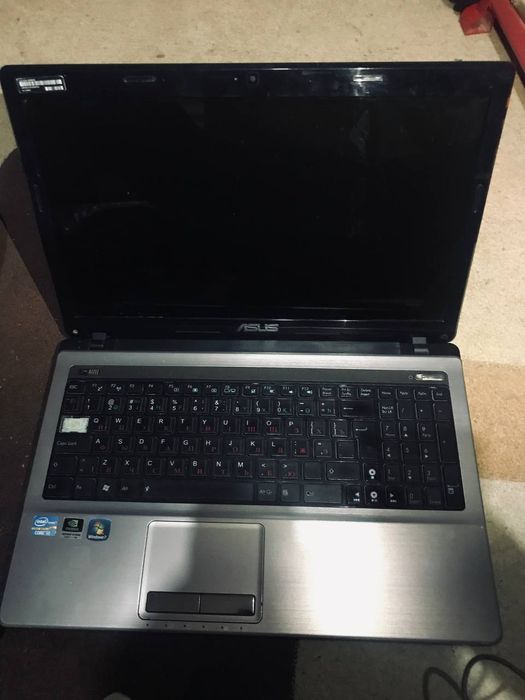 ASUS noutbuk sotiladi