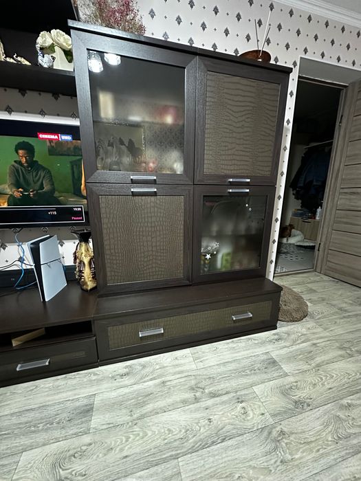 Стенка для телевизора