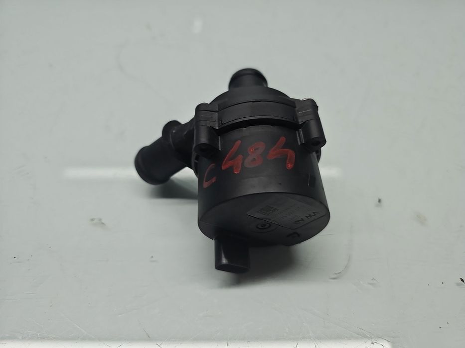 Pompa recirculare apa Volkswagen Golf 7 (5G) [Fabr 2014-prezent] 5Q096