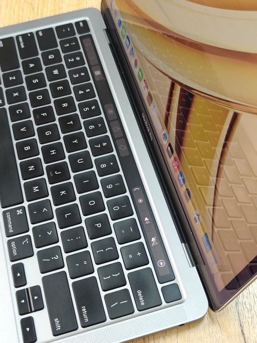 MacBook Pro 13 | TouchBar | 2020 | Intel i5 | 256 | 8 ОЗУ | Макбук Про