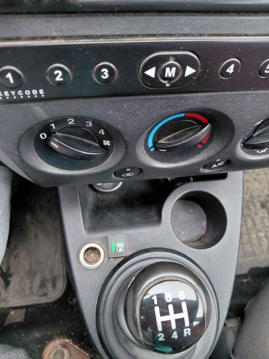 De vanzare Ford Fiesta benzina si gpl