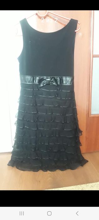 Платья вечерняя, стильная