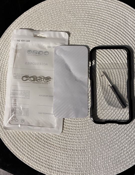 Bumper / Husa Iphone 16e