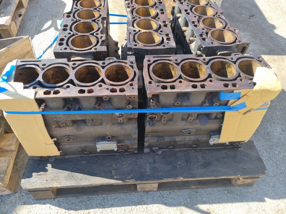 Blok motor Caterpillar Perkins