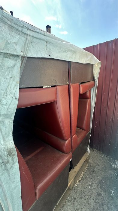 Продам диваны для заведения