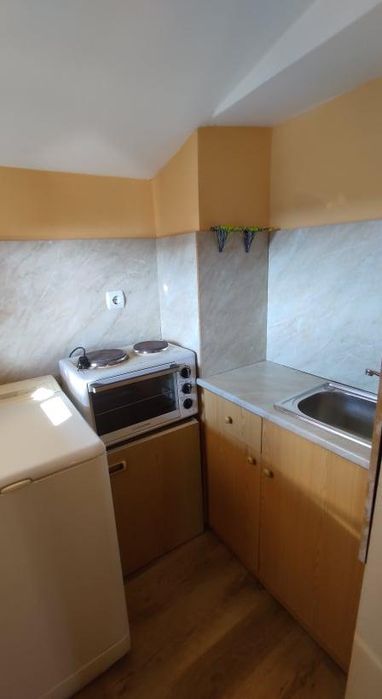 Дава се под наем Едностаен апартамент в Варна, Бриз - 25 кв.м за 248.88 € - Снимка #3