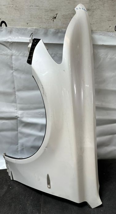 Привозное крыло переднее левое Lexus LS 460