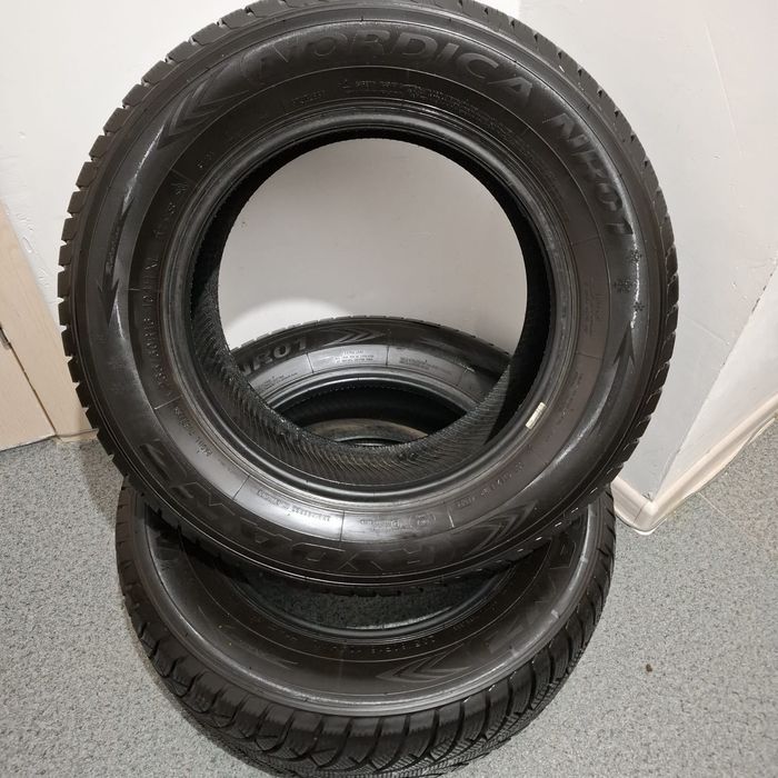 Шины 235/60/16 зима  комплект