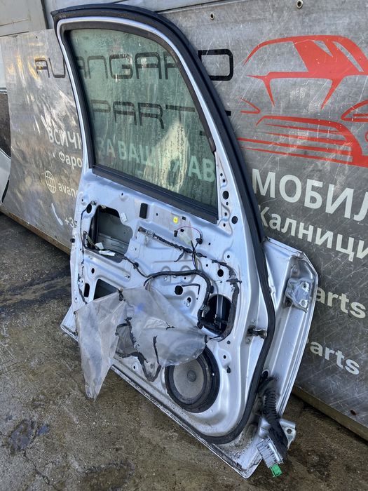 Предна лява врата за Suzuki sx4 2007г.