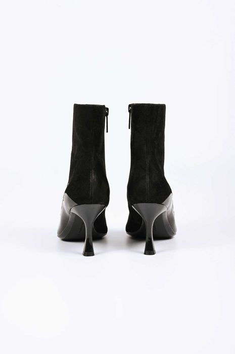 Дамски Боти Karl Lagerfeld SIENNA Signia Ankle Boot 500 - Black Suede
