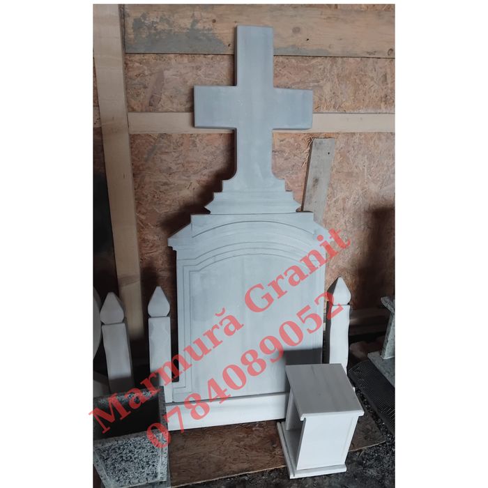 Cruci marmură-Monumente funerare