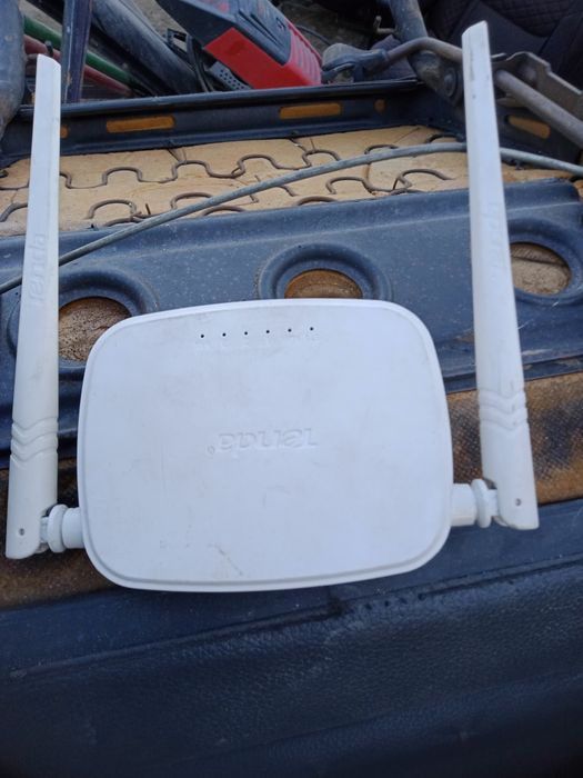 Роутер 300мгб в секунду.