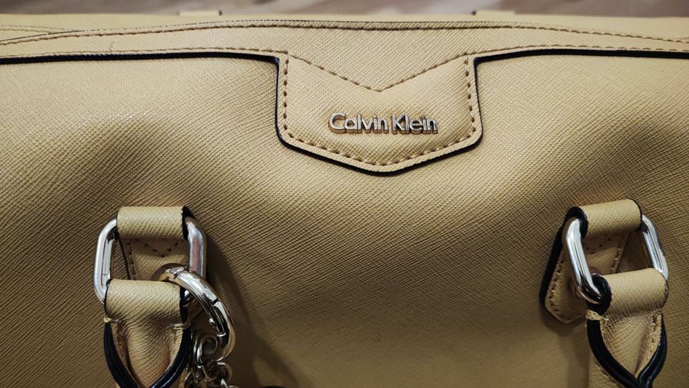 Geanta Calvin Klein