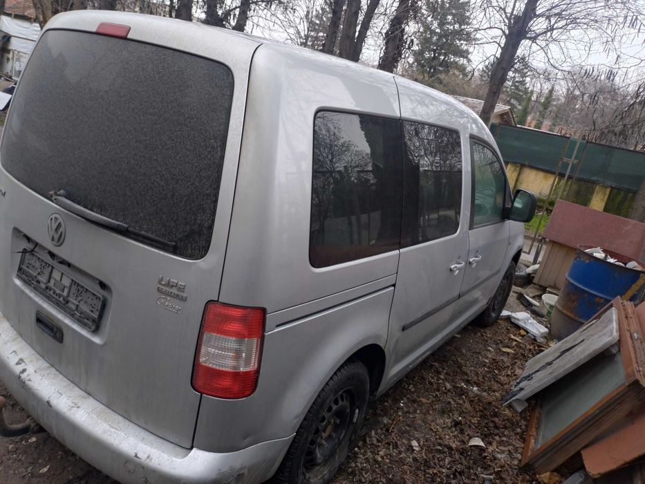 VW Caddy 2.0 Ecofuel НА ЧАСТИ