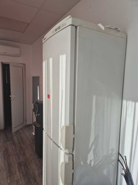 Хладилник с фризе Liebherr Premium