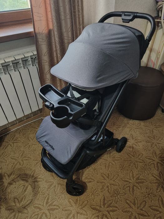 Продам коляску Easywalker