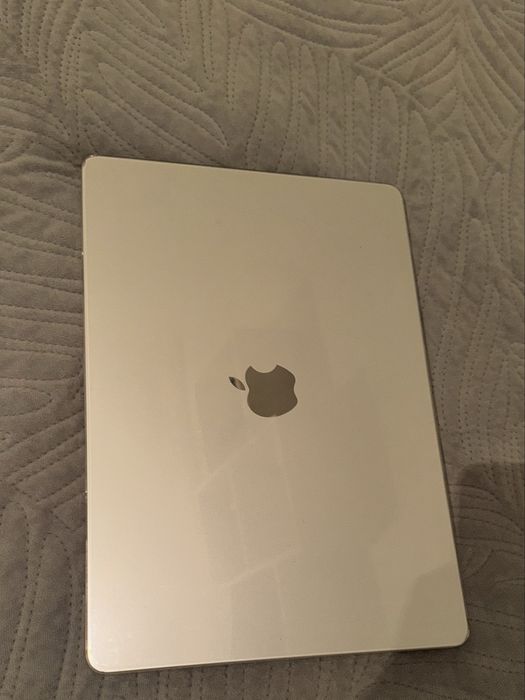 Macbook Air 15 M2 2023