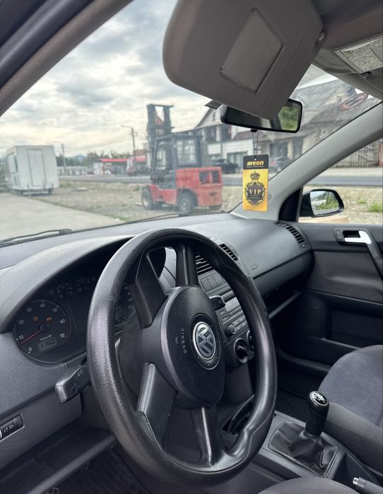 VOLKSWAGEN Golf 2005 — imagine 3