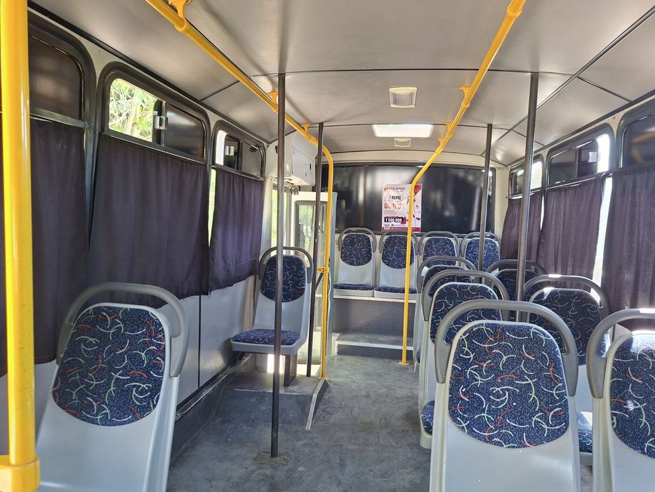 Avtobus isuzu hc40