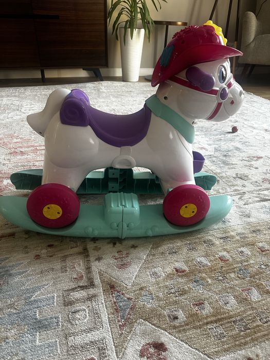 Продам Chicco игрушку толо кар