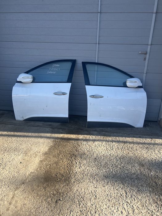 Дверь передняя задняя на Hyundai Tucson ix35