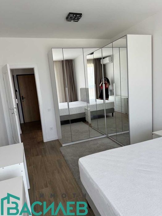 Дава се под наем Тристаен апартамент в София, Център - 124 кв.м за 1250 € - Снимка #7