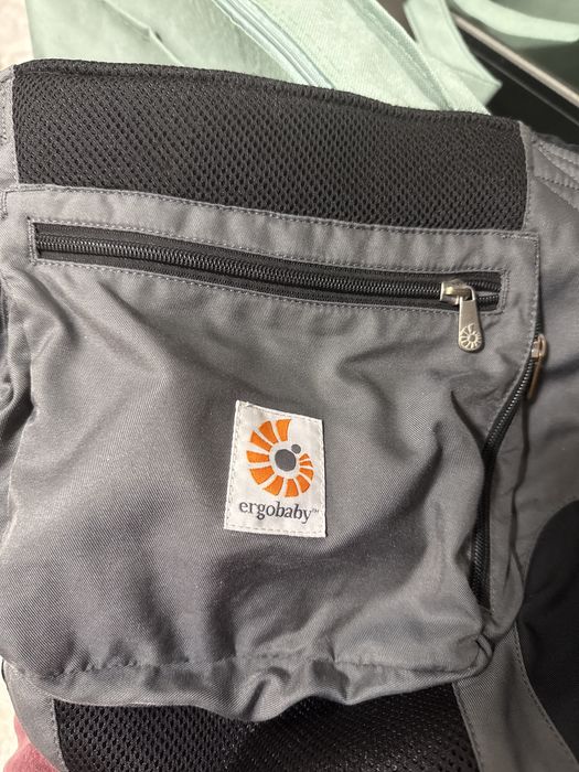 Продам оригинал эргорюкзак бренда Ergobaby