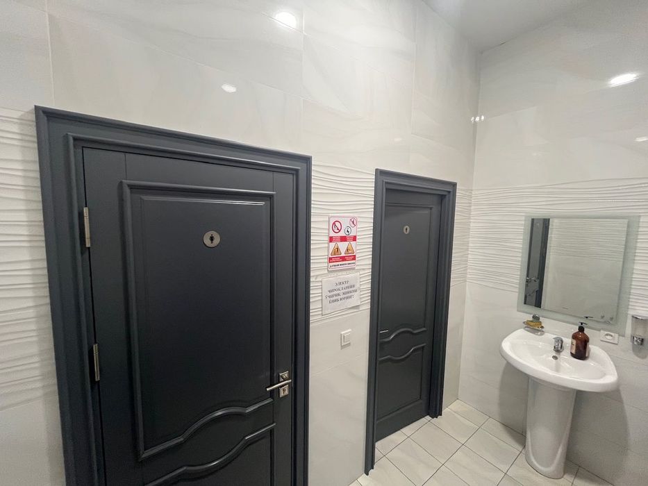 Продаётся офис. Яккасарайский район, улица Бобура, дом 71 Б.