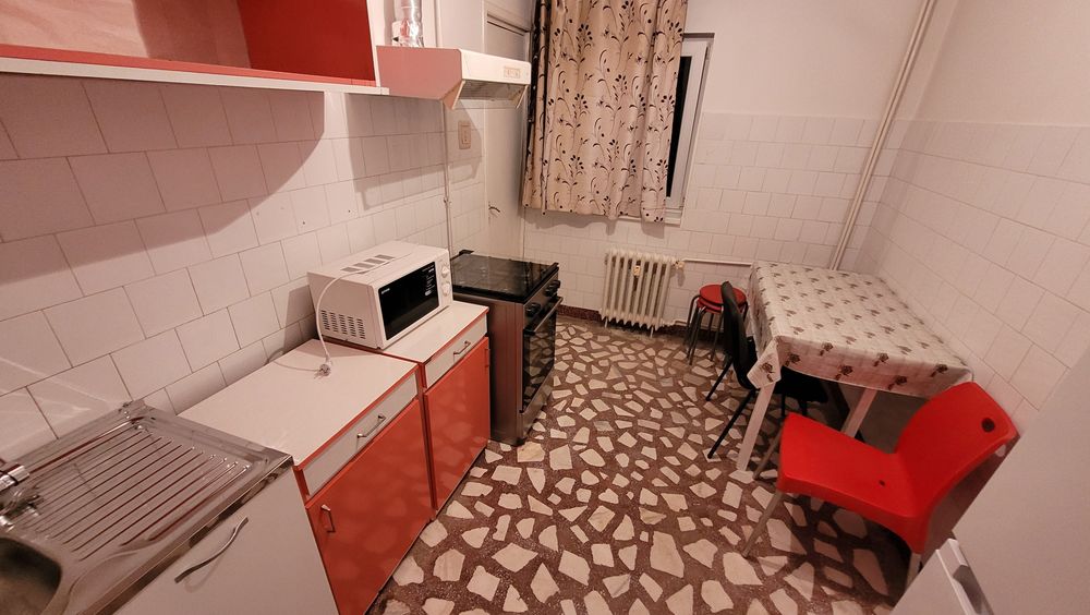 Apartament zona 300 genesys.
