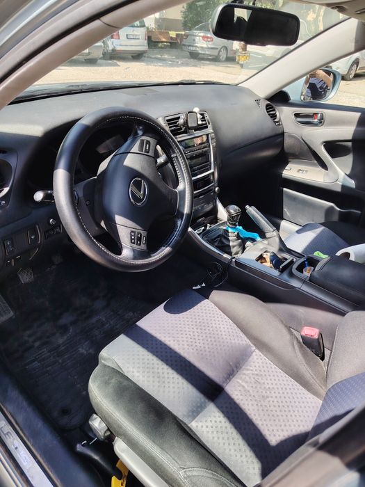 Lexus is 220 D 2007