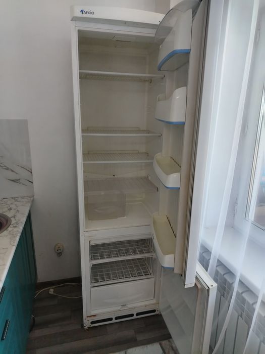 Продам холодильник и эл плитку