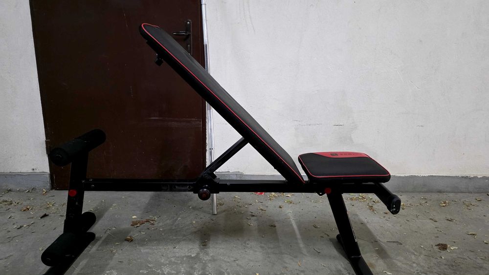 Дъмбели, лост с тежести и лежанка