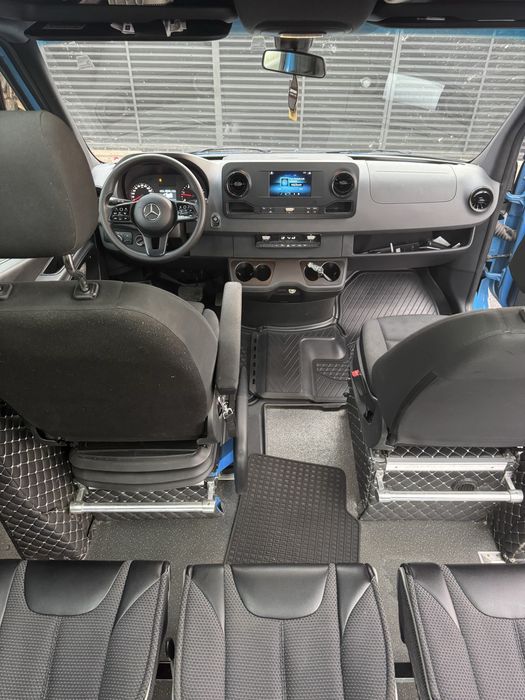 Mercedes Sprinter 8+1 automat