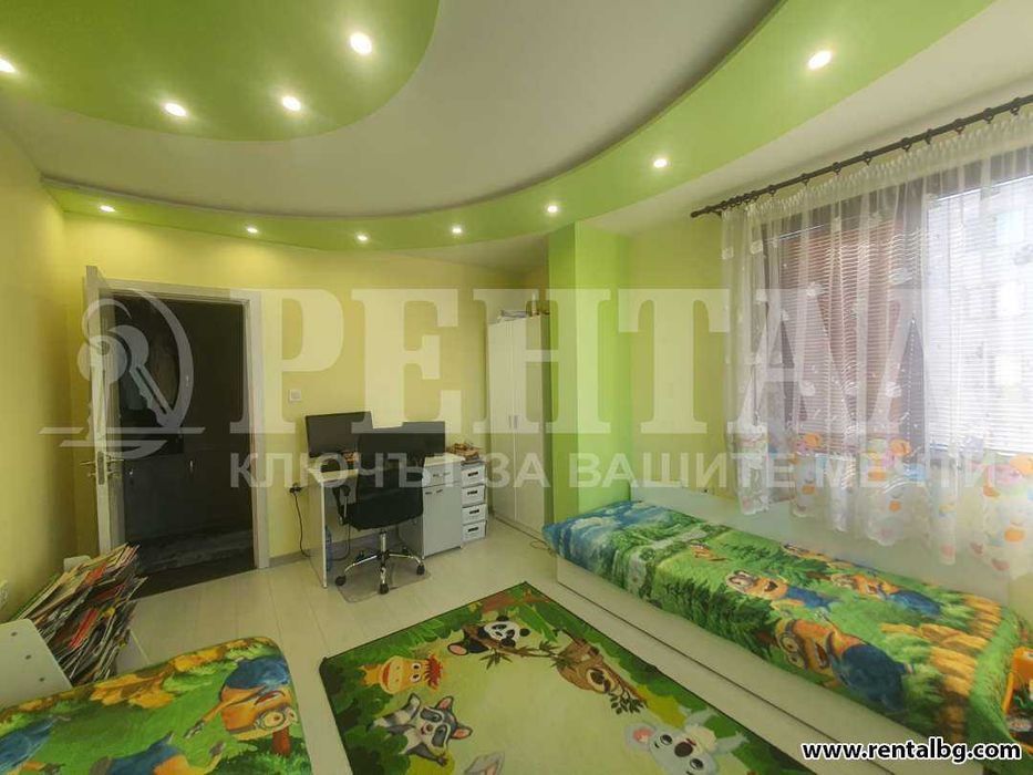 Продава се Тристаен апартамент в Пловдив, Център - 118 кв.м за 1678 €/кв.м - Снимка #9