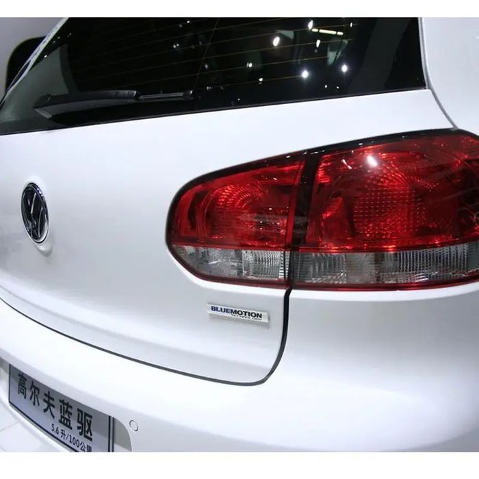 Emblema BLUEMOTION Embleme auto Passat Tiguan Golf Sigla Stema Stiker