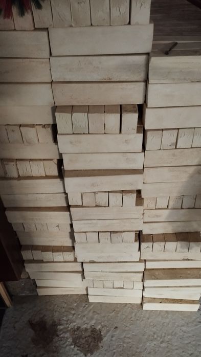 Gʻisht sotiladi (padrashipka)