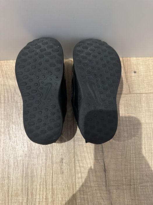 Nike revolution 7 номер 23.5