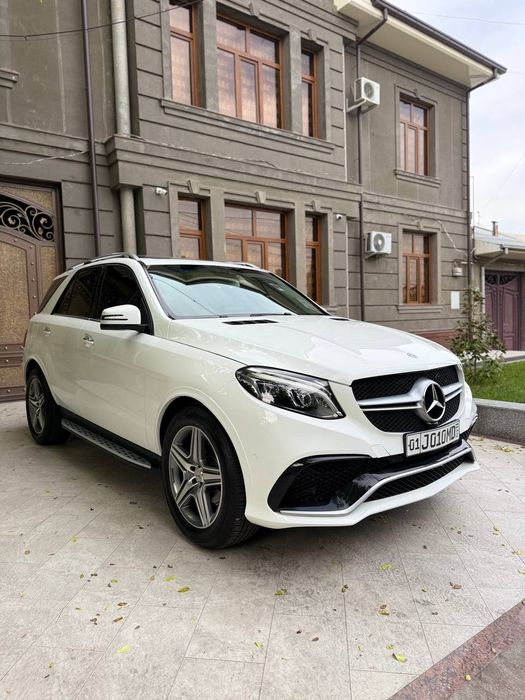 Mercedes-Benz GLE 300 2019