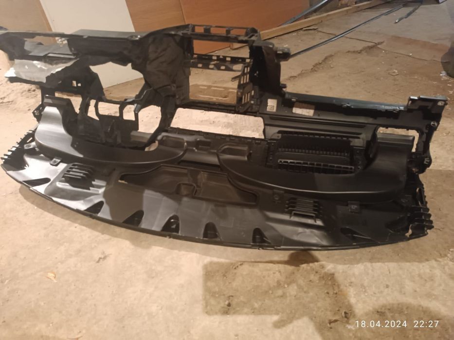 Тарпеда, торпедо, центральная панель потолок Skoda