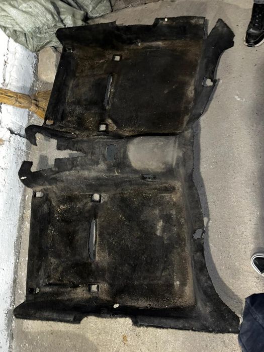 Продаю запчасти 124 мерседес. Авторазбор