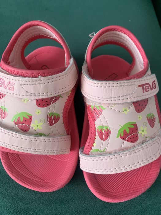 Бебешки сандали Teva