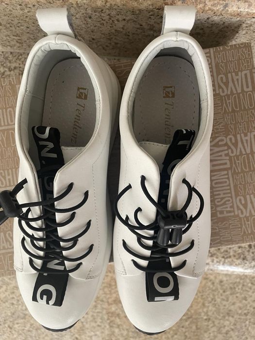 Дамски обувки Tendenz