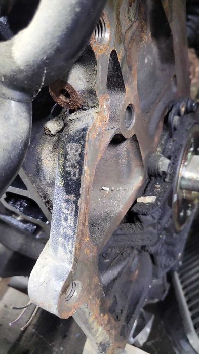 Bloc motor complet Volkswagen Passat B6 2.0 TDI  cod: BKP