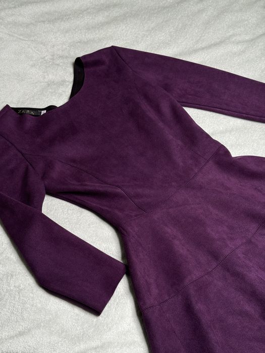 Продам  платья  размер 38-40-42.