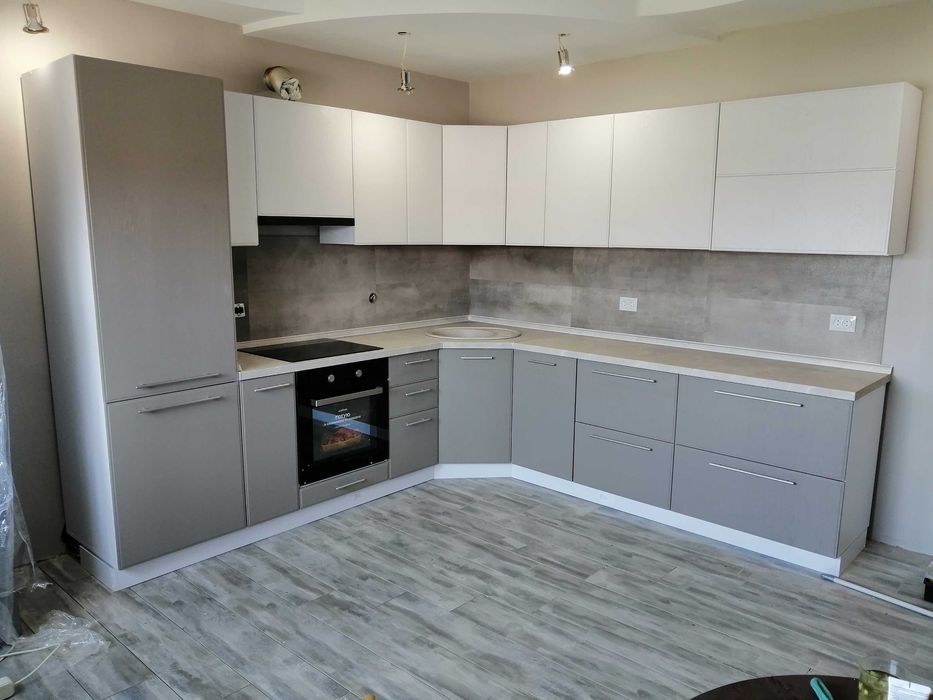 Кухни на заказ недорого, шкафы-купе, гардеробные.