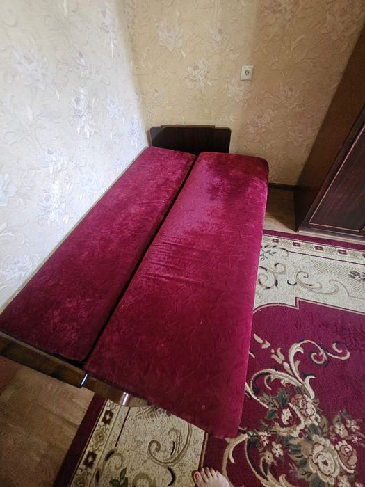 Продам диван книжка