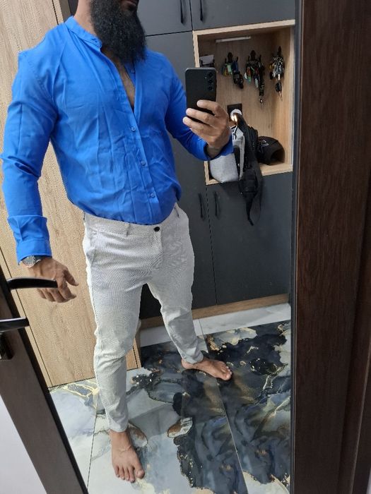 Синя риза с дълги ръкави