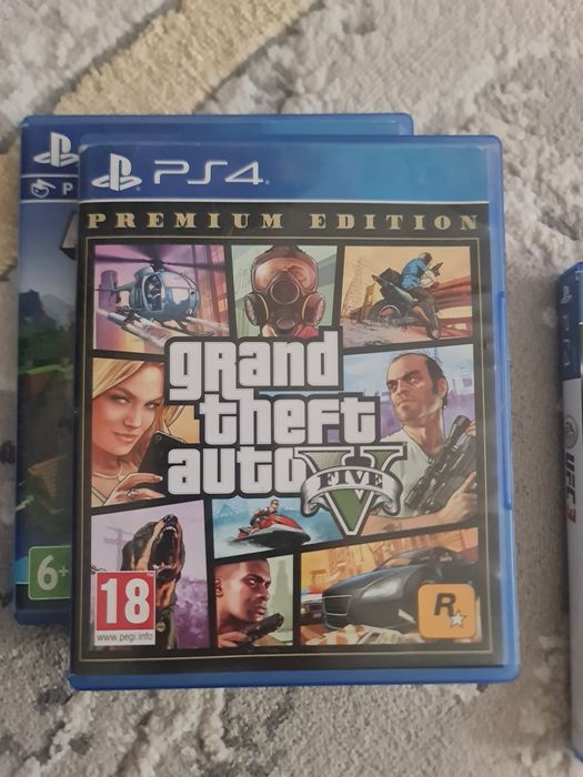 Продаю playstation 4 silim