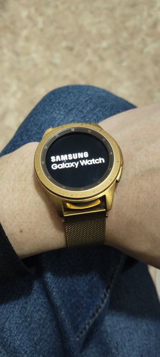 Samsung watch 42mm r810