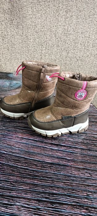 Продам сапоги на девочку 25р.
